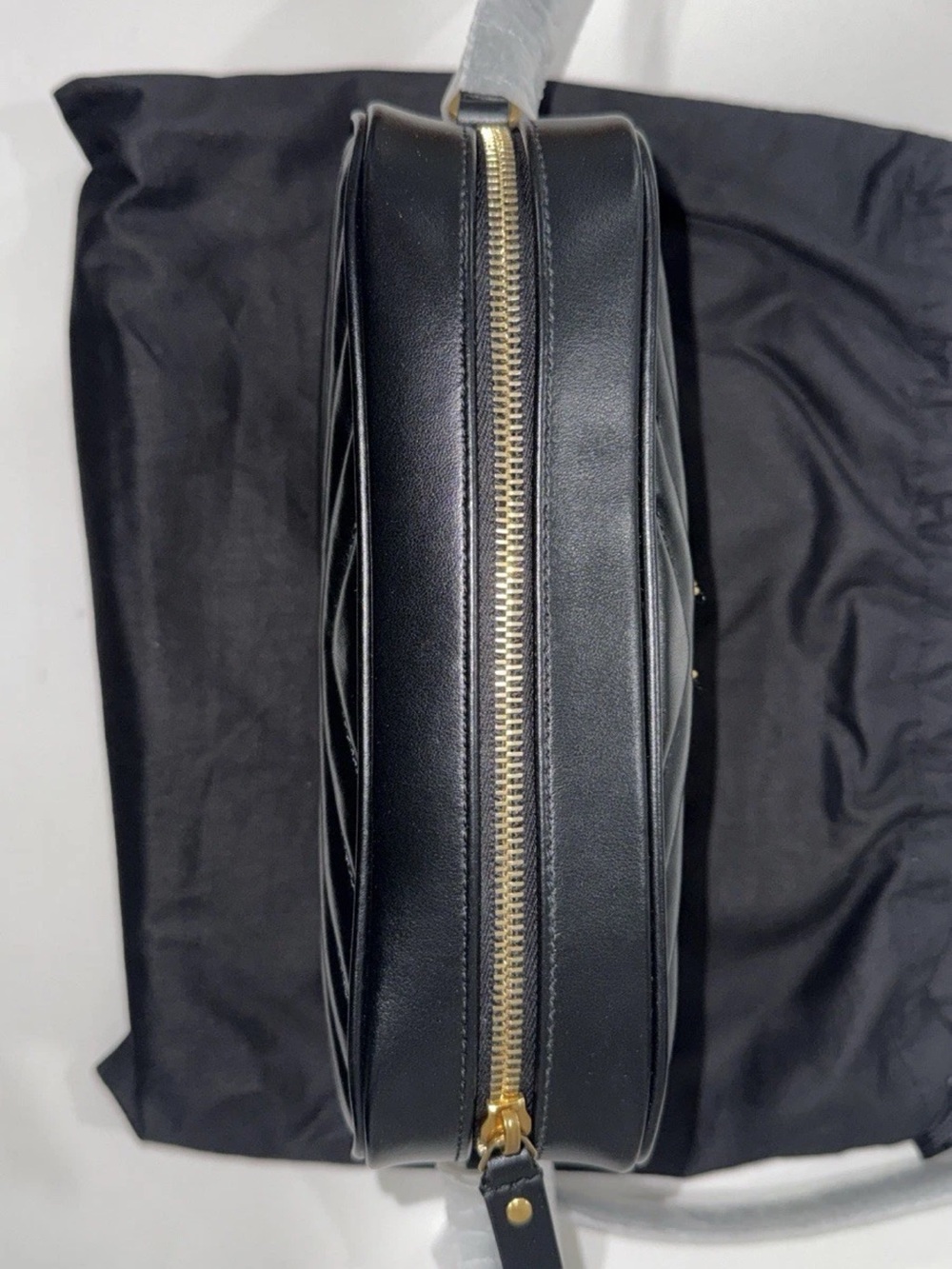 Saint Laurent Black Quilted Leather Camera Bag with Gold YSL Logo - Picture 3 of 3
